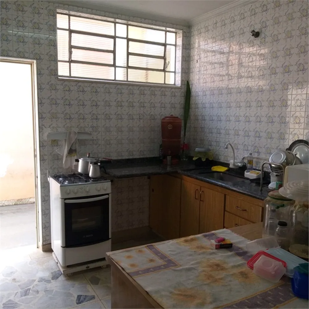 Casa, 4 quartos, 226 m² - Foto 1