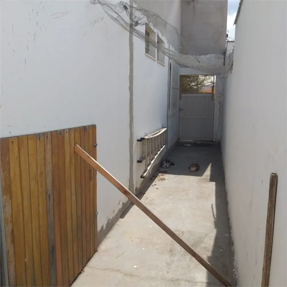 Casa, 4 quartos, 226 m² - Foto 2