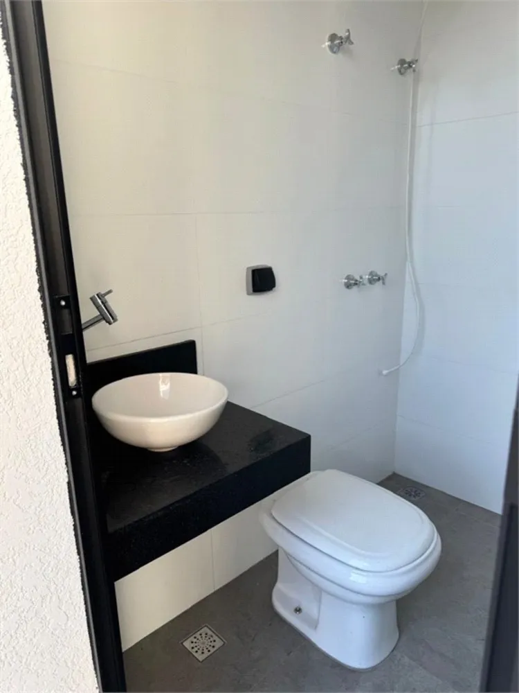 Casa, 3 quartos, 232 m² - Foto 2