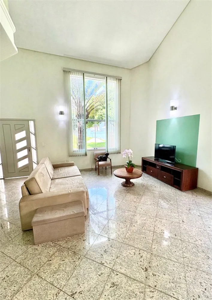 Casa, 4 quartos, 230 m² - Foto 2