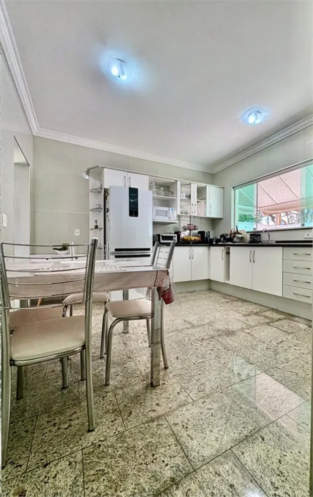 Casa, 4 quartos, 230 m² - Foto 5