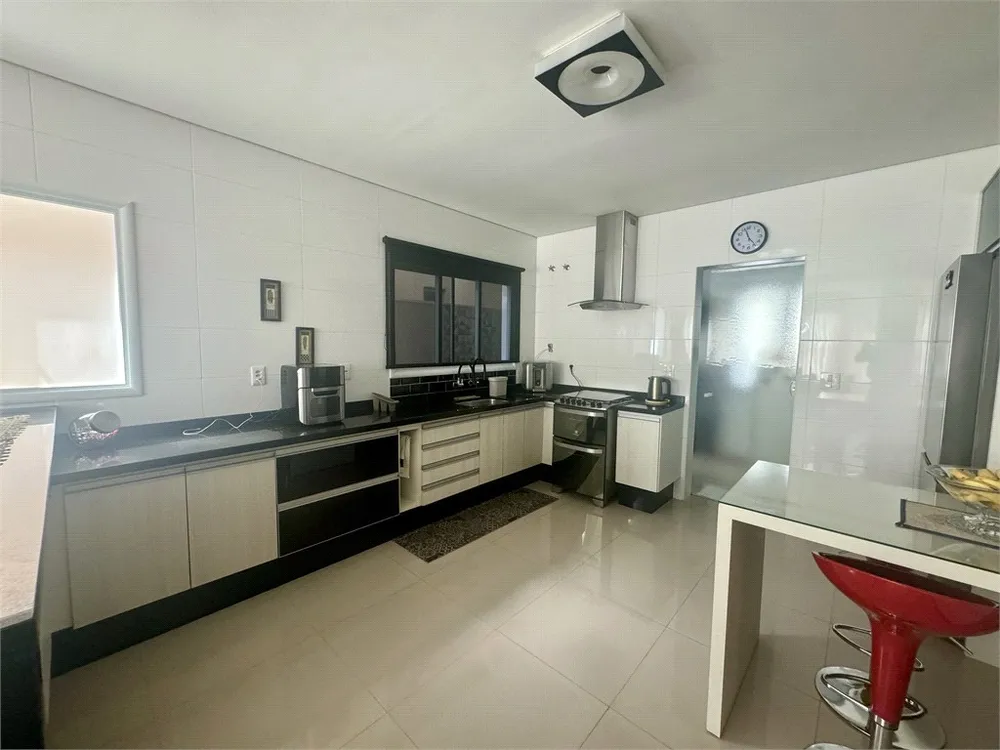 Casa, 3 quartos, 333 m² - Foto 3