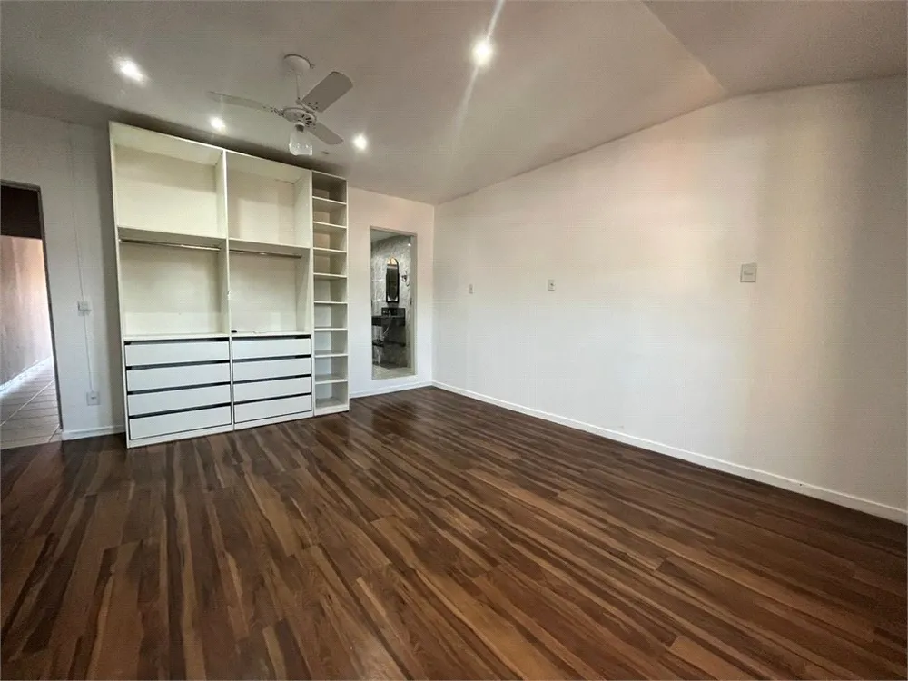 Casa, 3 quartos, 209 m² - Foto 6