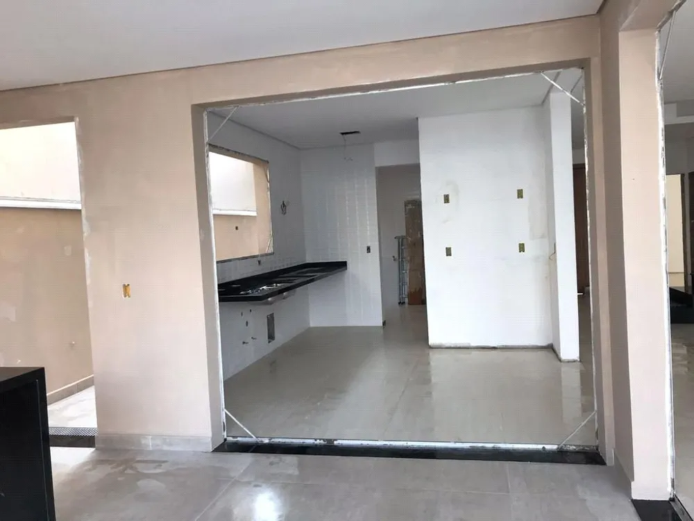 Casa, 3 quartos, 250 m² - Foto 2