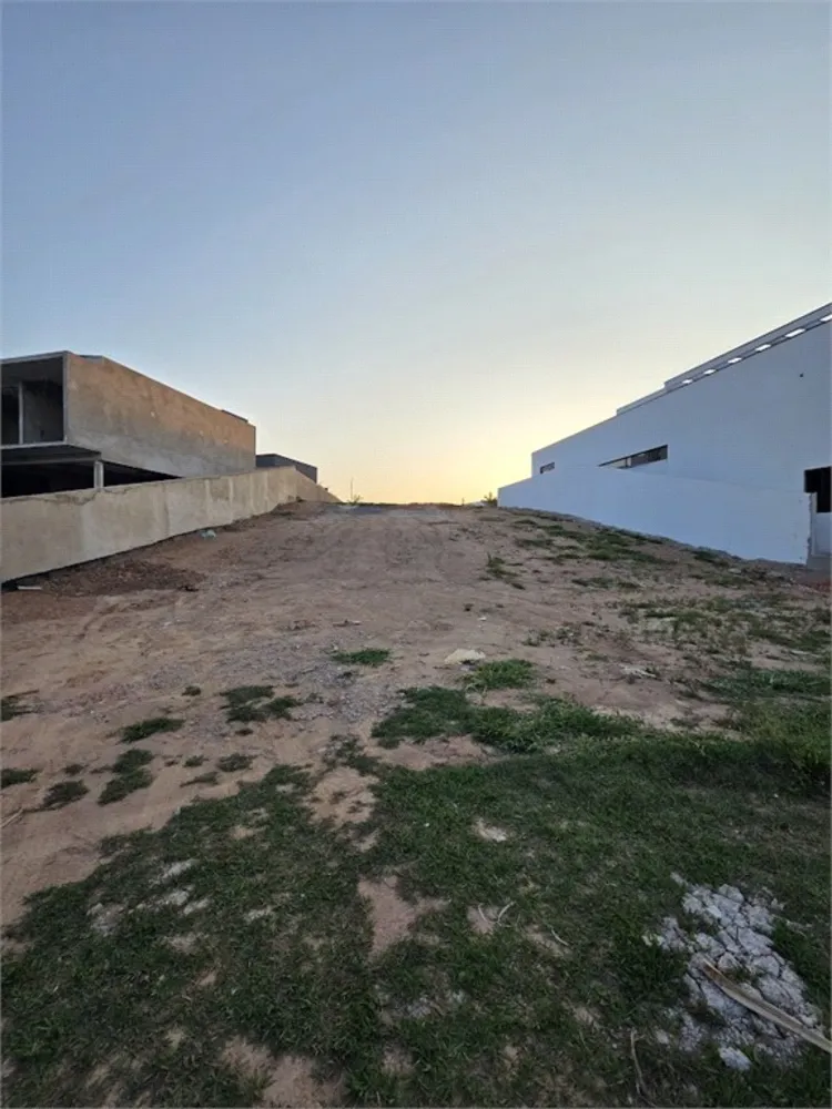 Loteamento e Condomínio, 561 m² - Foto 1