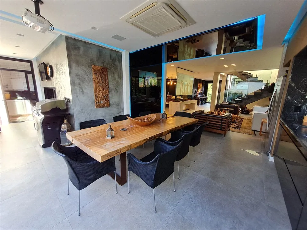 Casa, 4 quartos, 368 m² - Foto 1