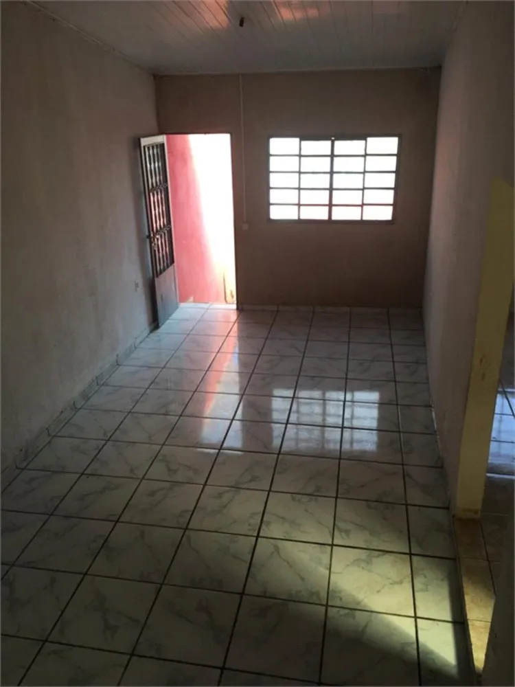 Casa, 2 quartos, 150 m² - Foto 1