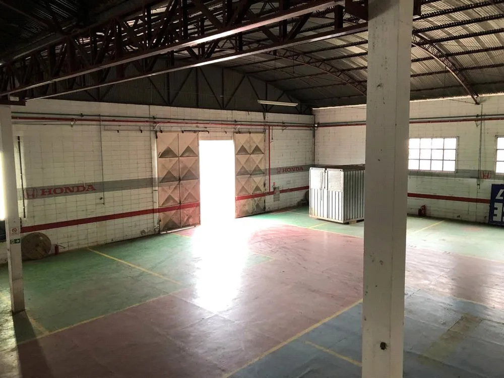 Depósito-Galpão, 2300 m² - Foto 2