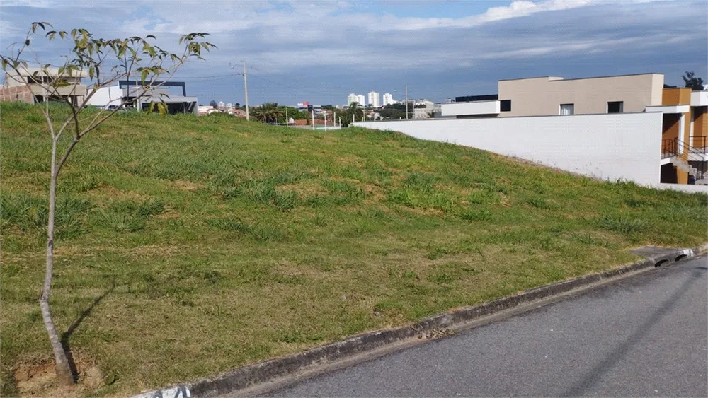 Loteamento e Condomínio, 360 m² - Foto 1