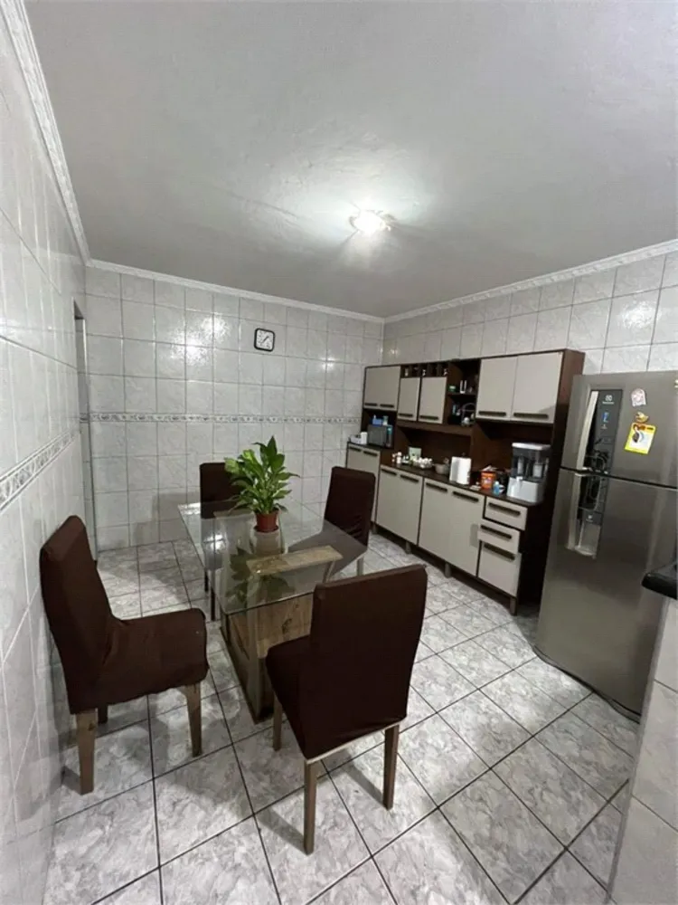 Casa, 3 quartos, 200 m² - Foto 3