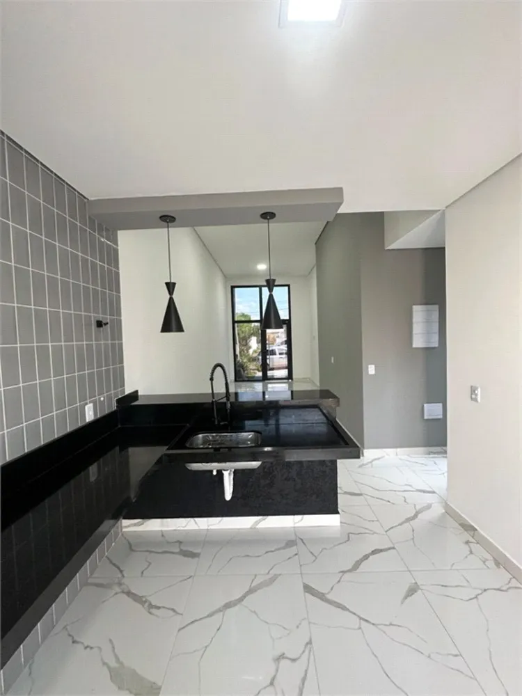 Casa, 3 quartos, 154 m² - Foto 1