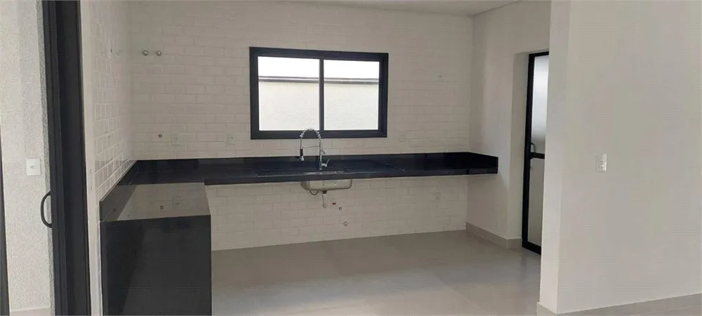 Casa, 3 quartos, 240 m² - Foto 1