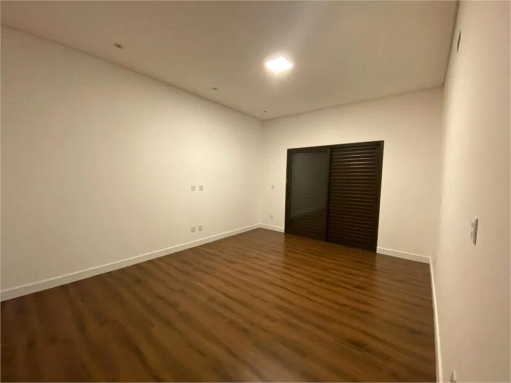 Casa, 3 quartos, 304 m² - Foto 1