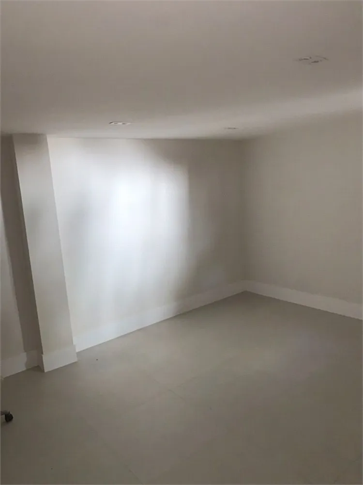 Casa, 7 quartos, 681 m² - Foto 1
