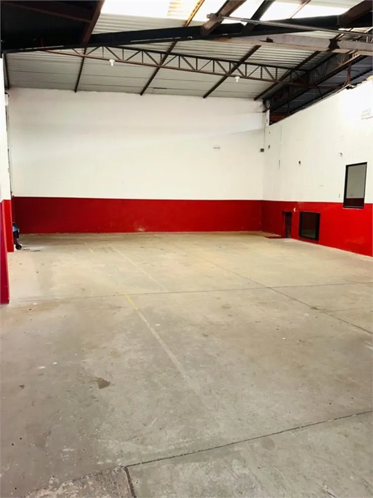 Depósito-Galpão, 700 m² - Foto 1