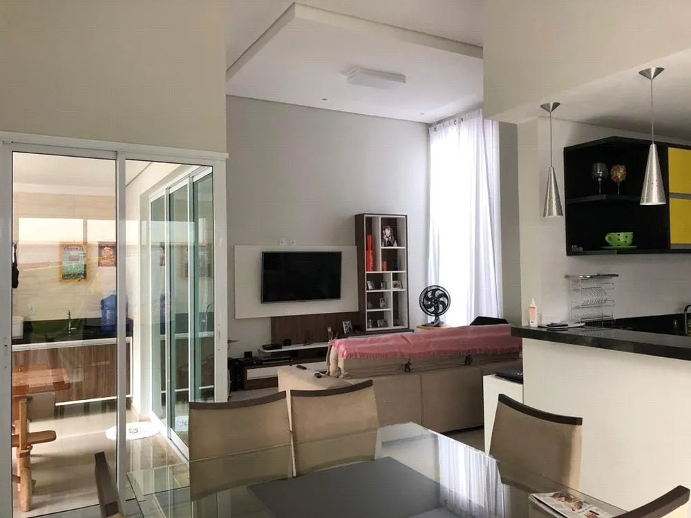 Casa, 3 quartos, 250 m² - Foto 4