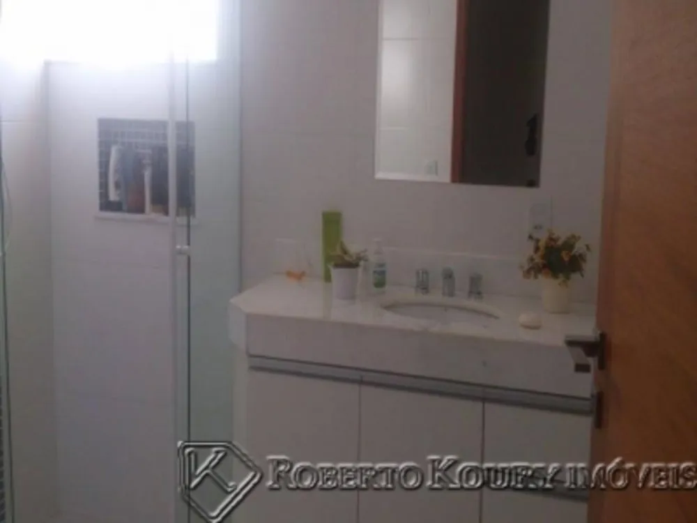 Casa, 4 quartos, 245 m² - Foto 1