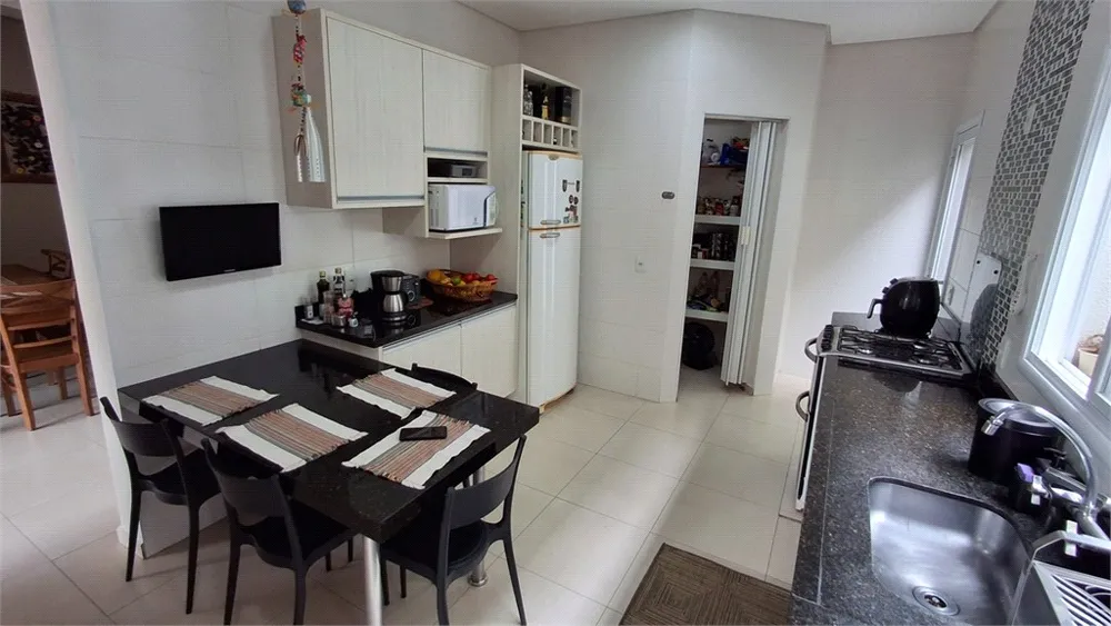 Casa, 3 quartos, 180 m² - Foto 3
