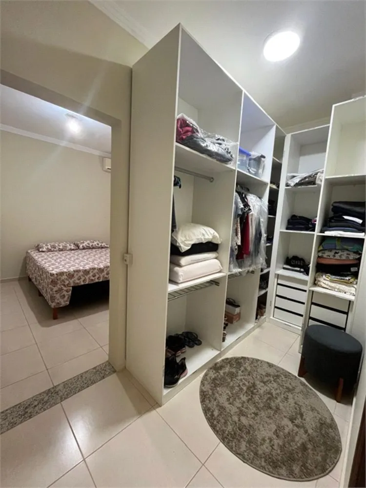 Casa, 3 quartos, 347 m² - Foto 1