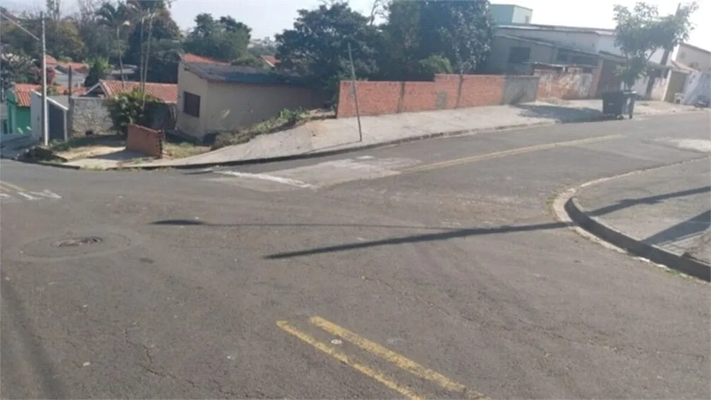 Loteamento e Condomínio, 300 m² - Foto 1