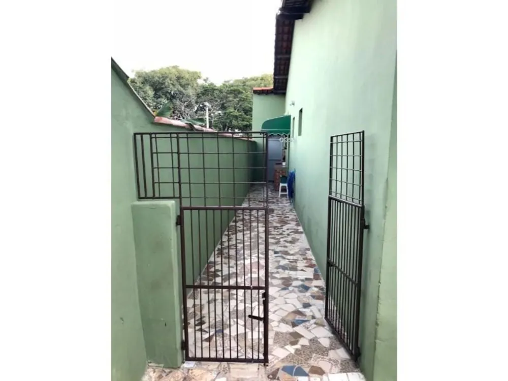 Casa, 4 quartos, 240 m² - Foto 8