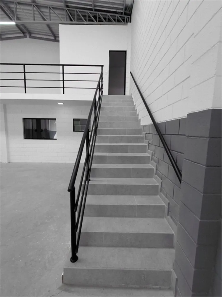Depósito-Galpão, 378 m² - Foto 1