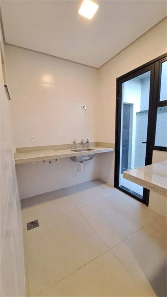 Casa, 3 quartos, 220 m² - Foto 3