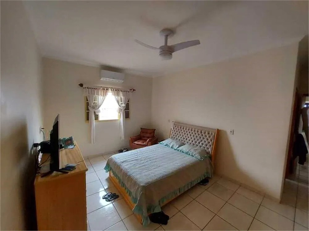 Casa, 3 quartos, 158 m² - Foto 1