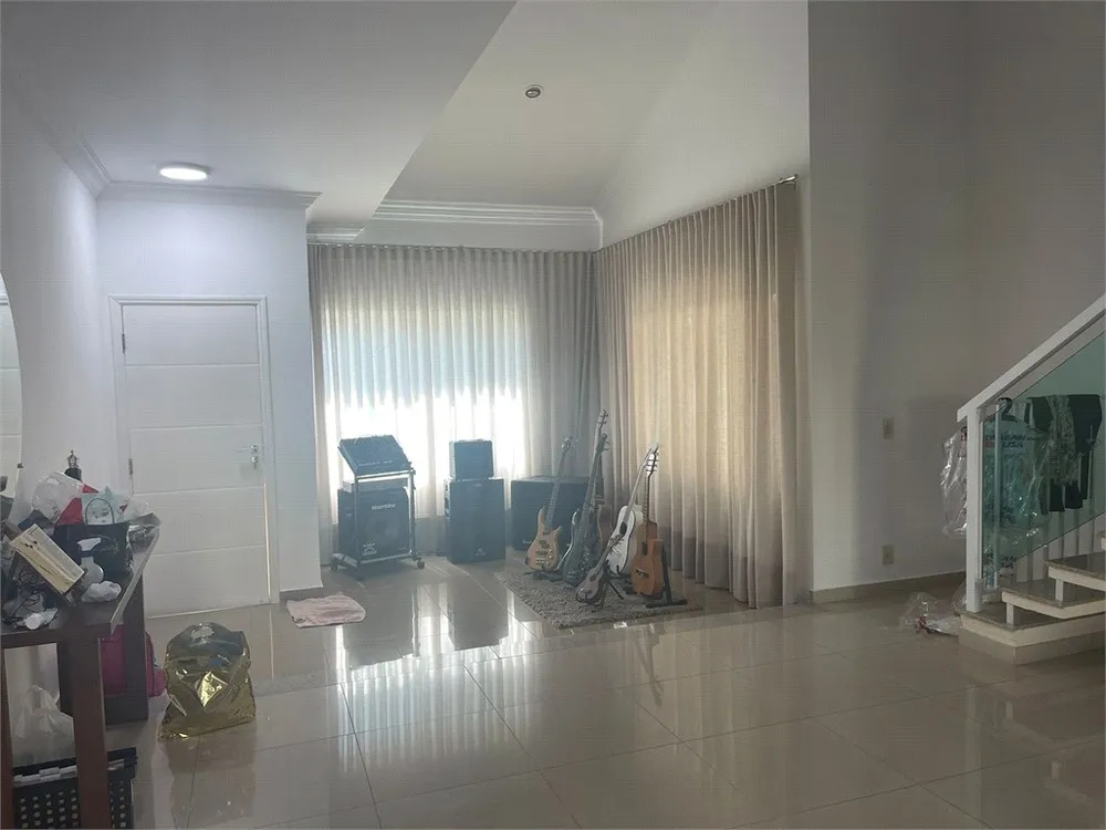 Casa, 3 quartos, 300 m² - Foto 1