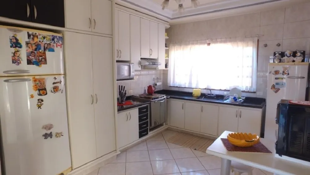 Casa, 3 quartos, 568 m² - Foto 2