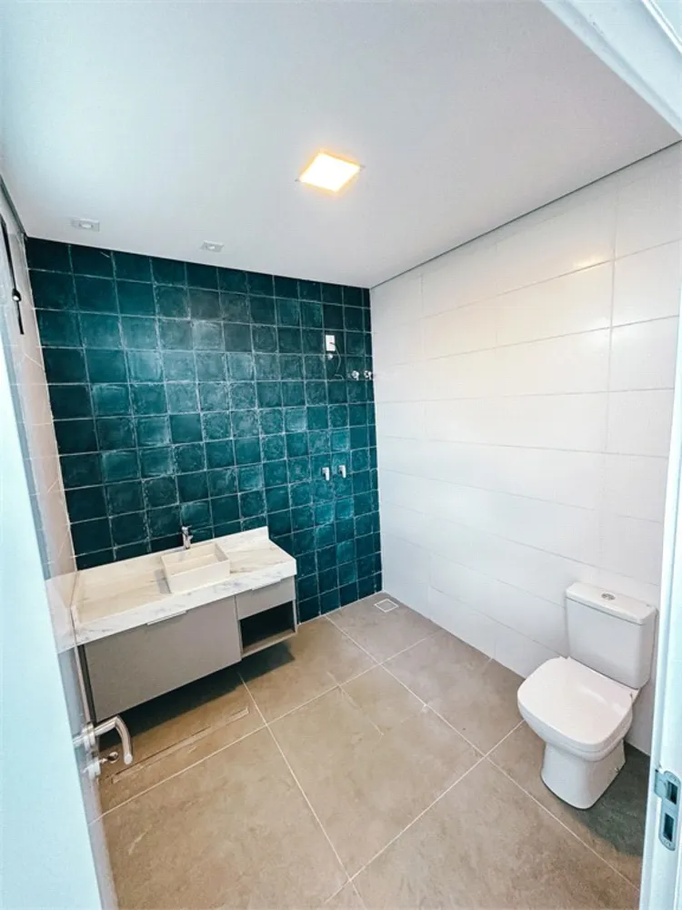 Casa, 4 quartos, 358 m² - Foto 2