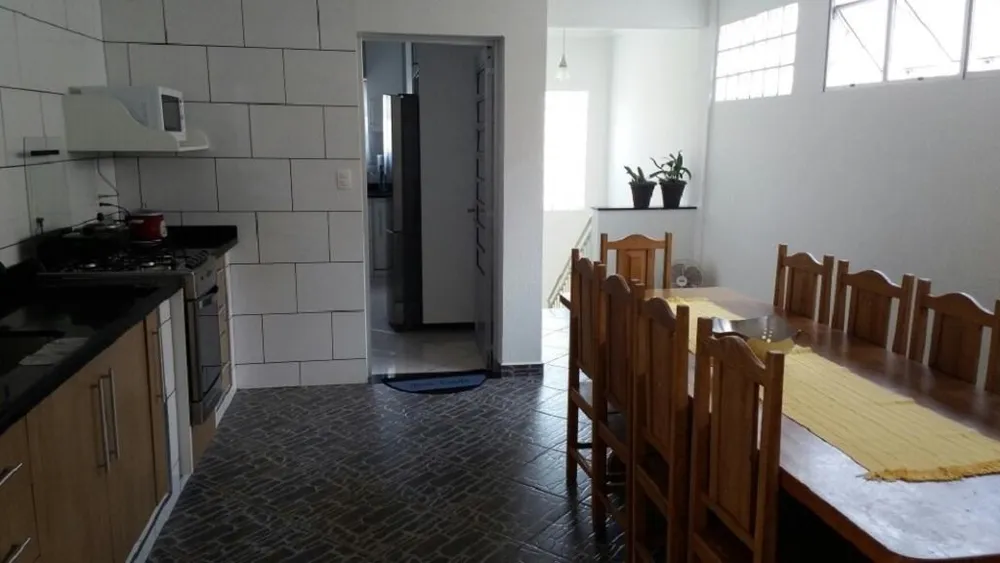 Casa, 3 quartos, 285 m² - Foto 2
