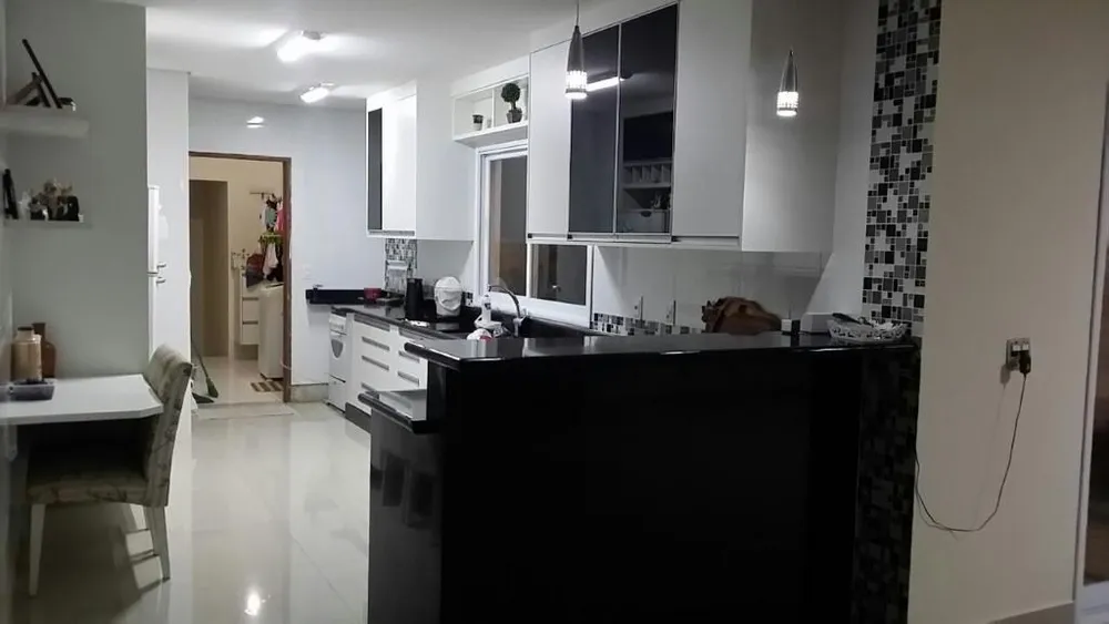 Casa, 4 quartos, 1099 m² - Foto 6