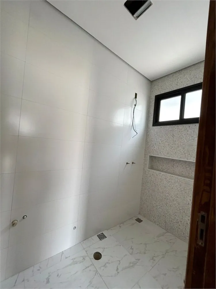 Casa, 3 quartos, 205 m² - Foto 1