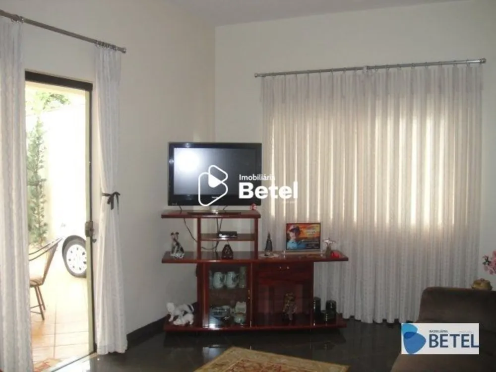 Casa, 3 quartos, 347 m² - Foto 2