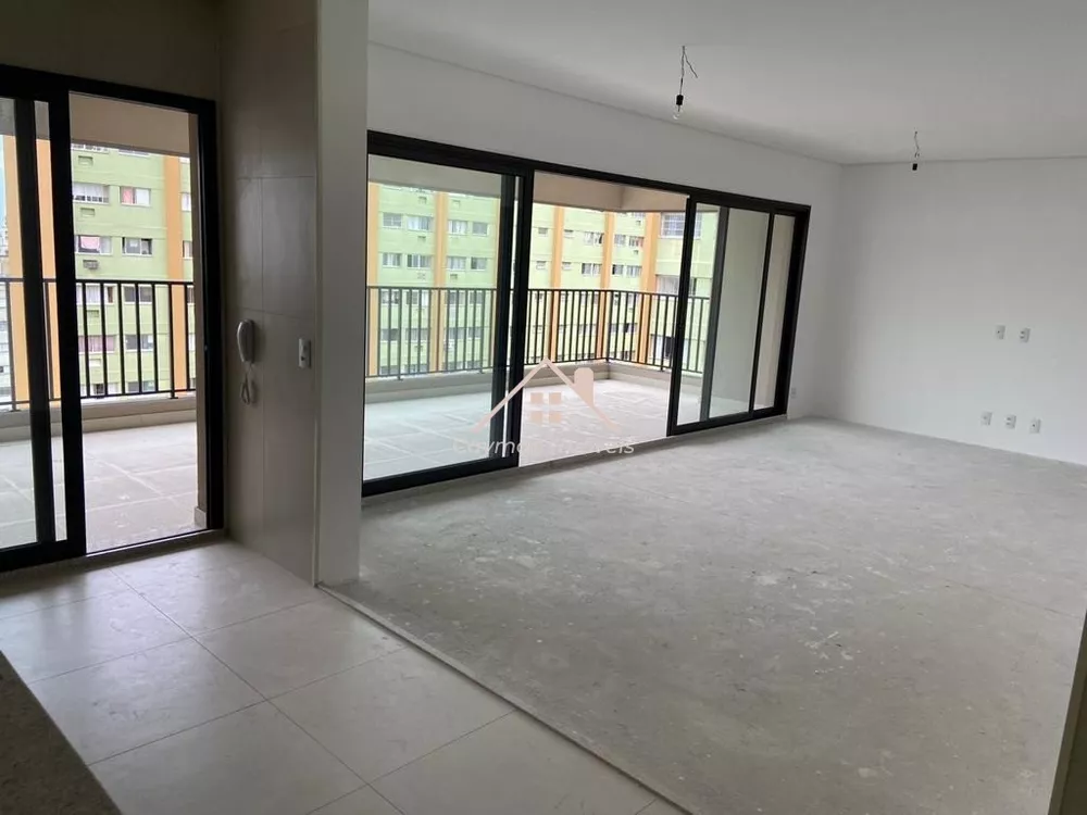 Apartamento à venda com 3 quartos, 160m² - Foto 1