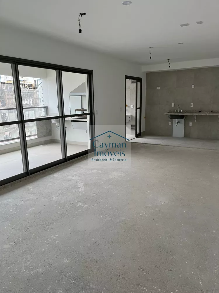 Apartamento à venda com 2 quartos, 100m² - Foto 1