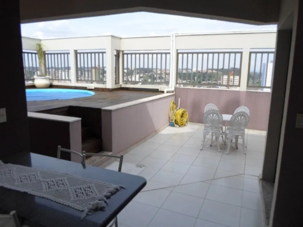 Cobertura, 3 quartos, 204 m² - Foto 4