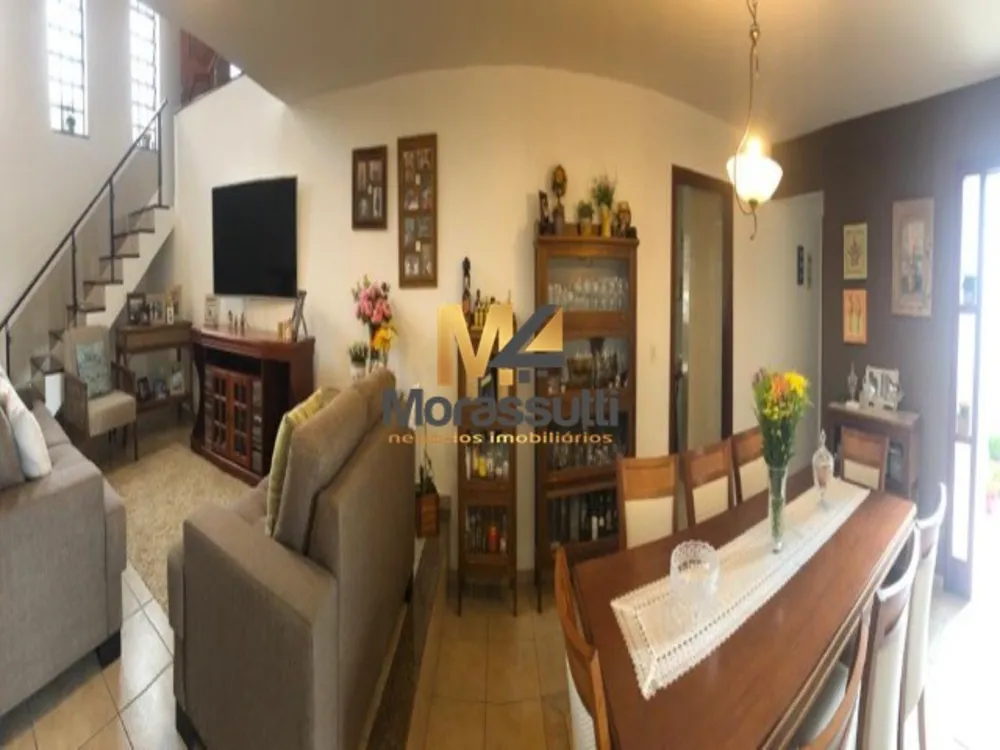 Casa, 3 quartos, 251 m² - Foto 1