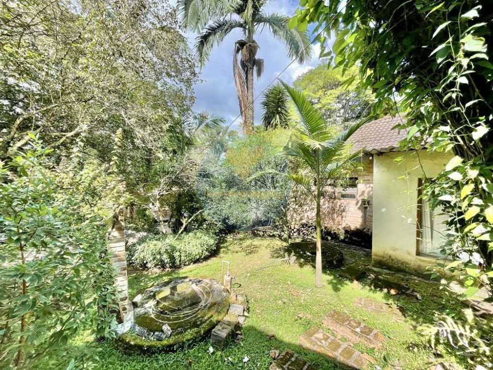 Casa de Condomínio à venda com 3 quartos, 364m² - Foto 31