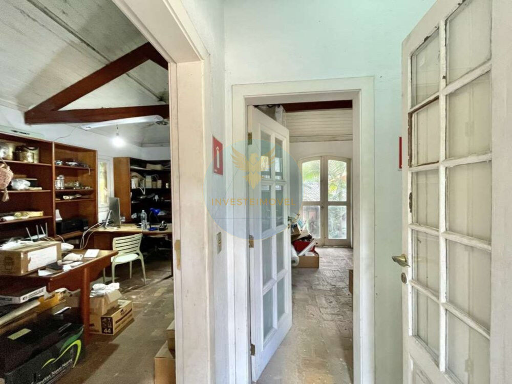 Casa de Condomínio à venda com 3 quartos, 364m² - Foto 32