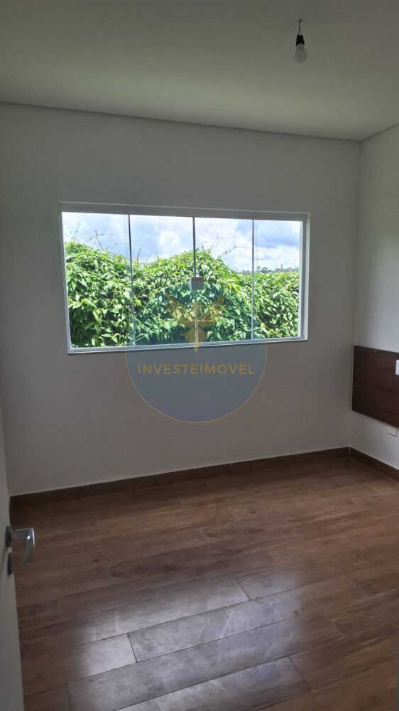 Casa de Condomínio à venda com 3 quartos, 197m² - Foto 2