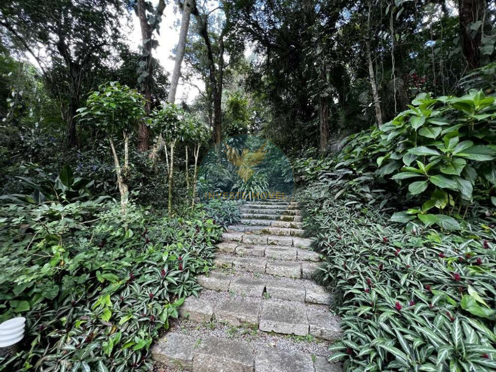 Chácara à venda com 3 quartos, 271m² - Foto 11