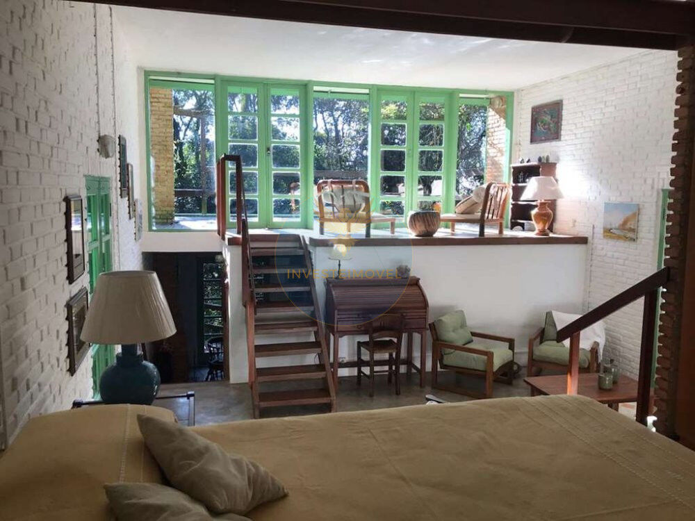 Chácara à venda com 3 quartos, 271m² - Foto 1