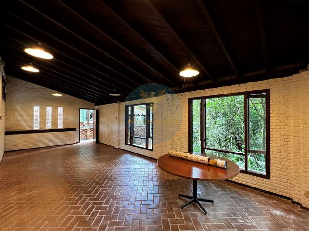 Chácara à venda com 3 quartos, 271m² - Foto 10