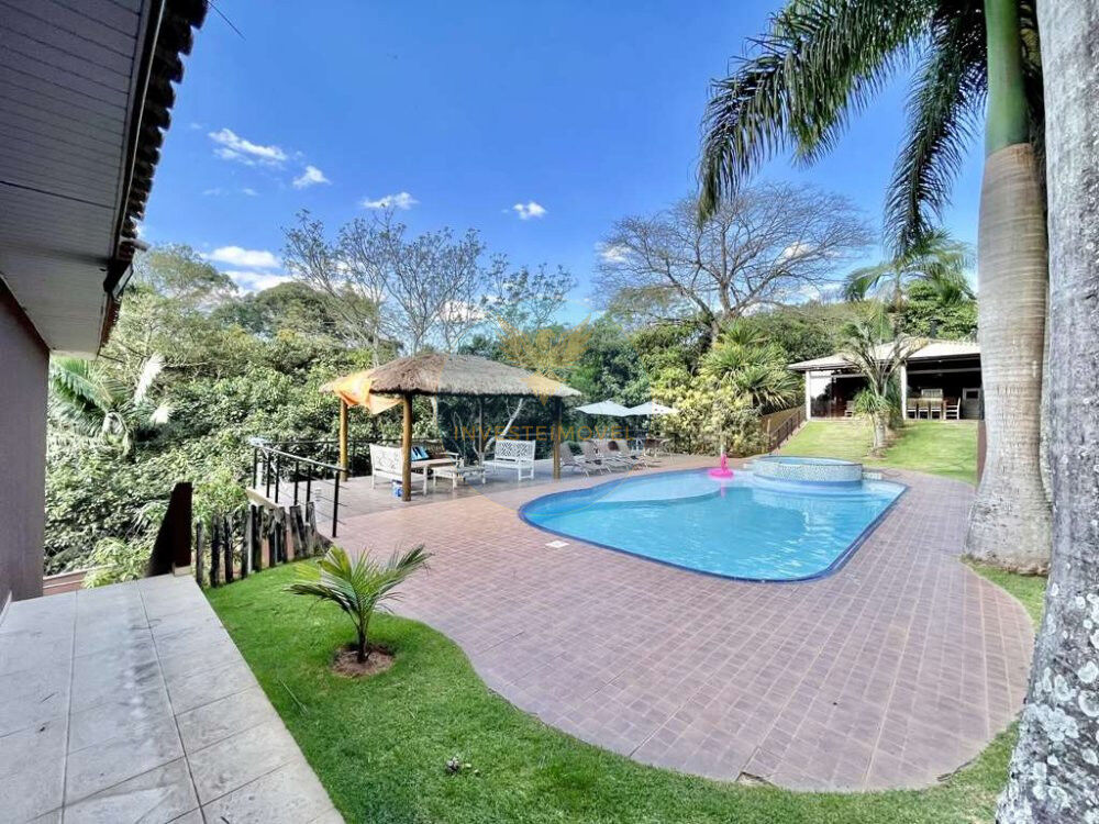 Casa de Condomínio para alugar com 5 quartos, 890m² - Foto 3