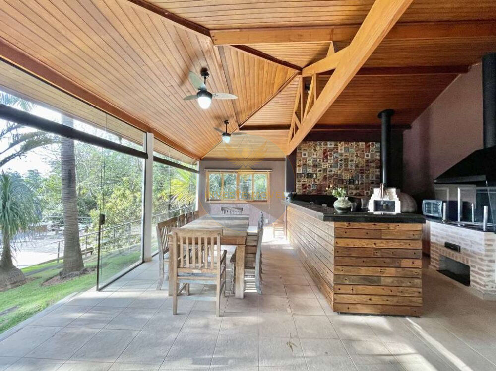 Casa de Condomínio para alugar com 5 quartos, 890m² - Foto 4