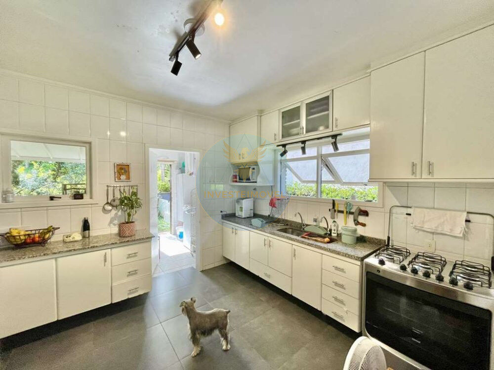 Casa de Condomínio à venda com 4 quartos, 380m² - Foto 3