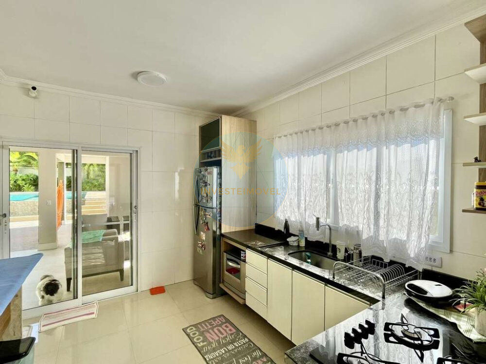 Casa de Condomínio à venda com 3 quartos, 335m² - Foto 19