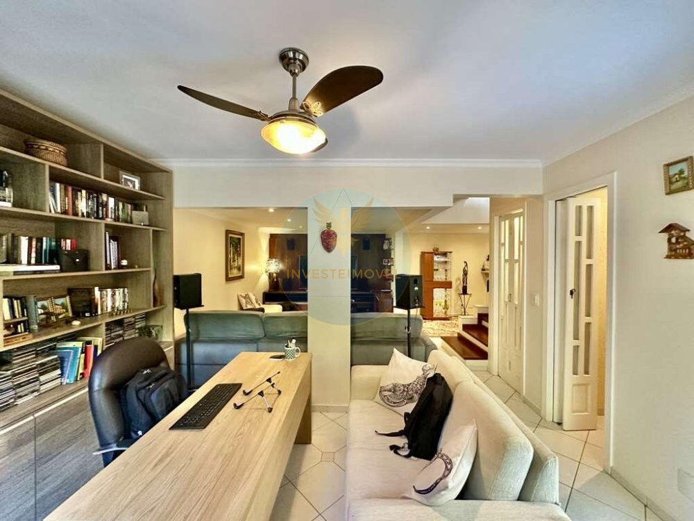 Casa de Condomínio à venda com 3 quartos, 209m² - Foto 3
